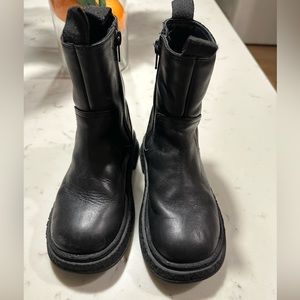 ZARA Kids Leather Chelsea boot